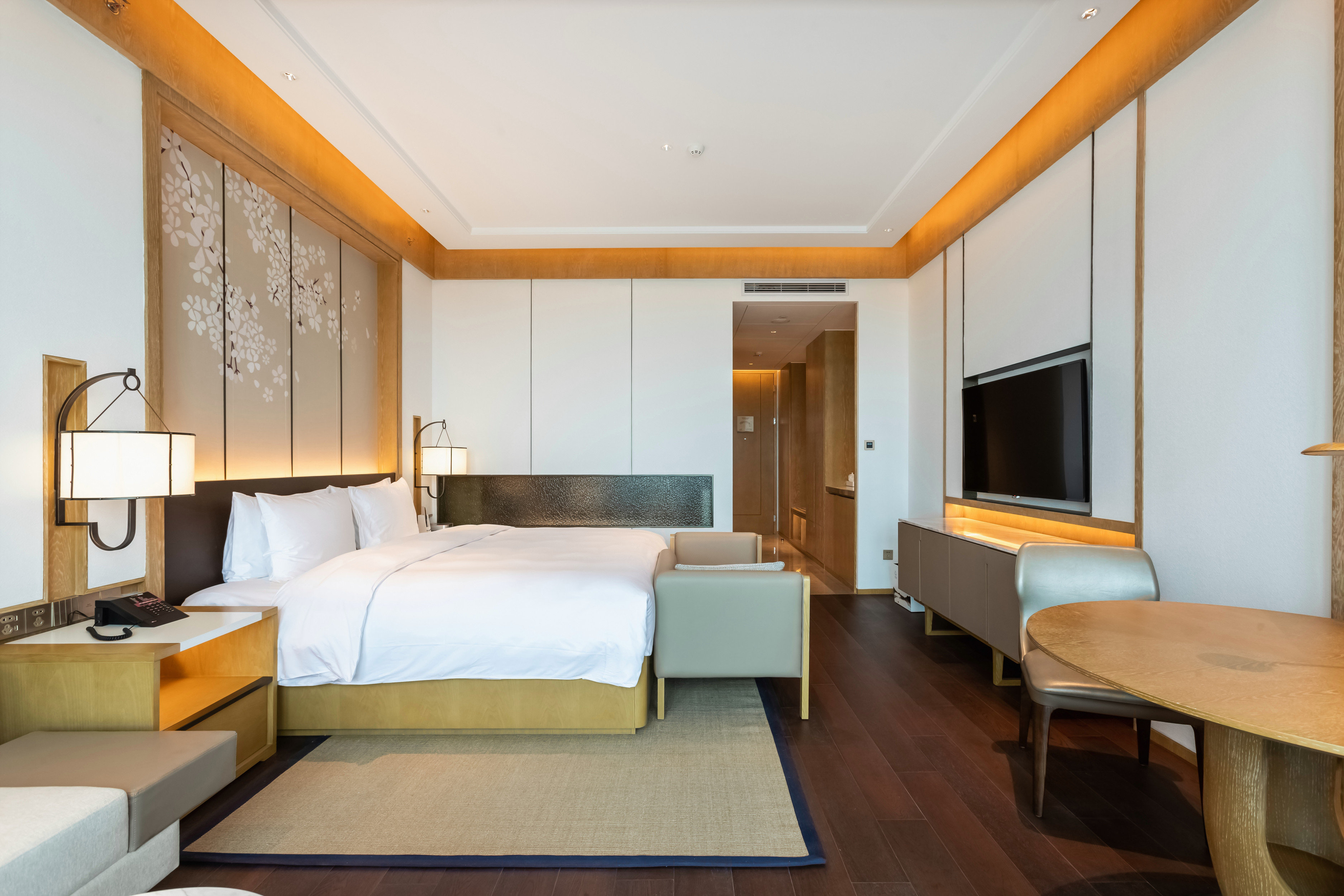 Premium, King Bed