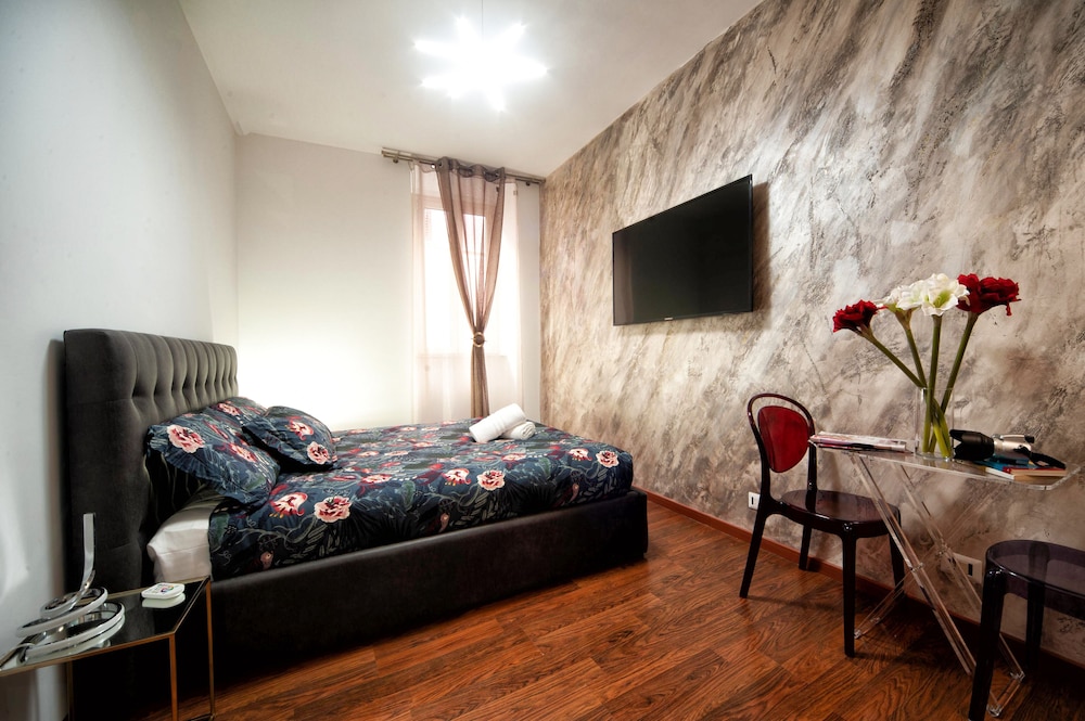 Navona Rooms with Jacuzzi 64/71
