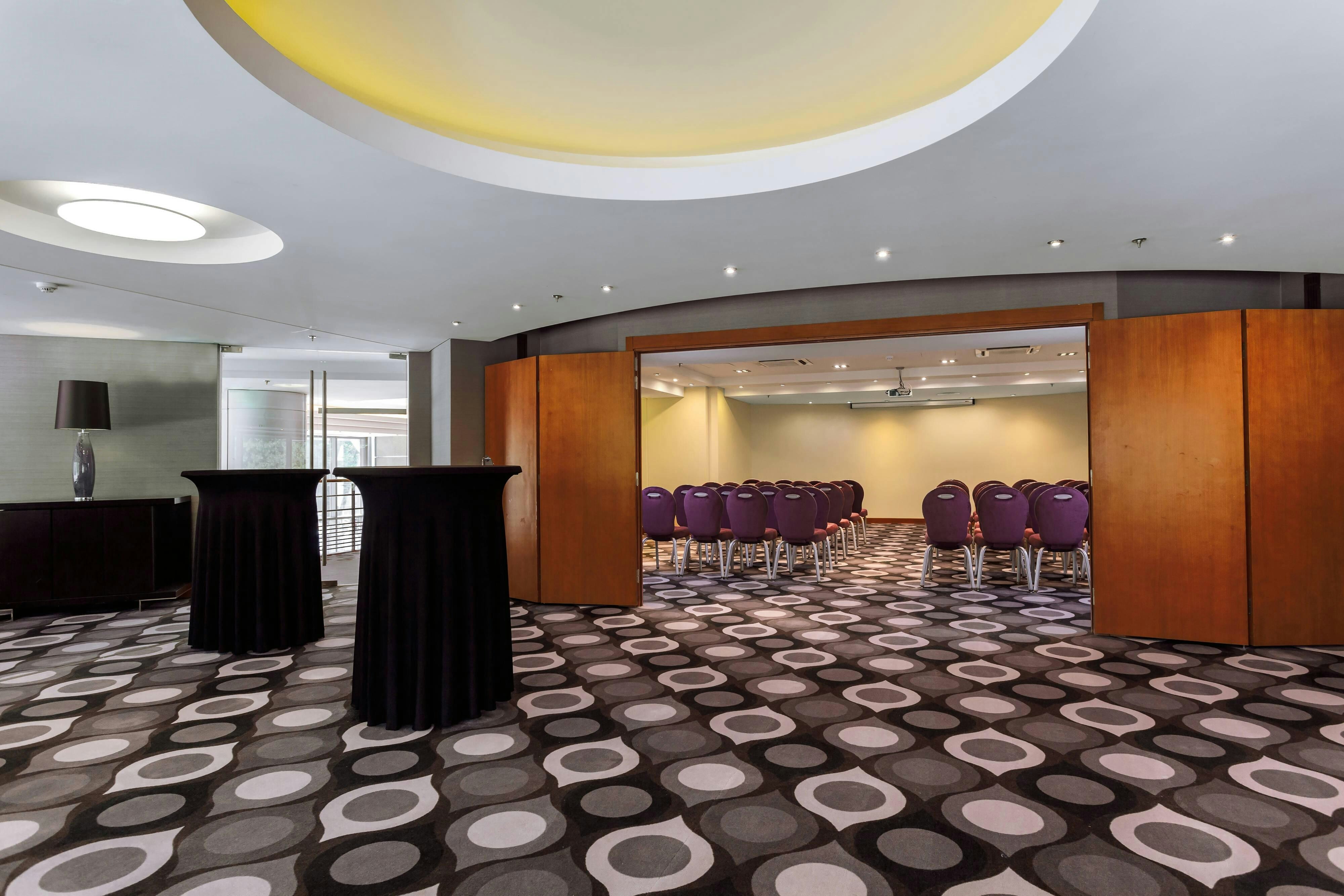 Sheraton Bucharest Hotel 4/48