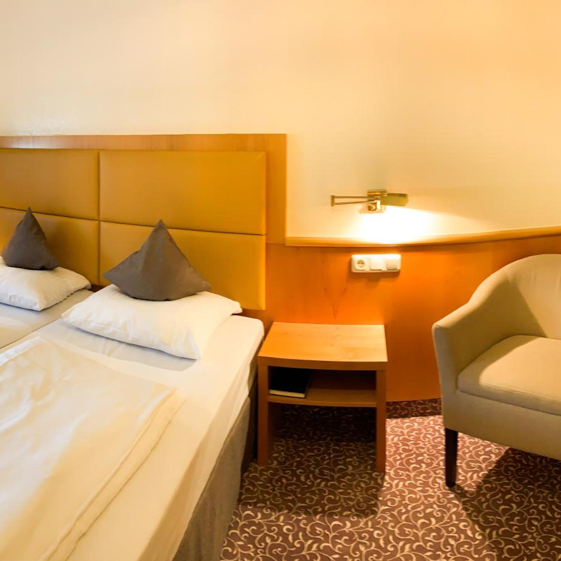 COMFORT, DOUBLE BED