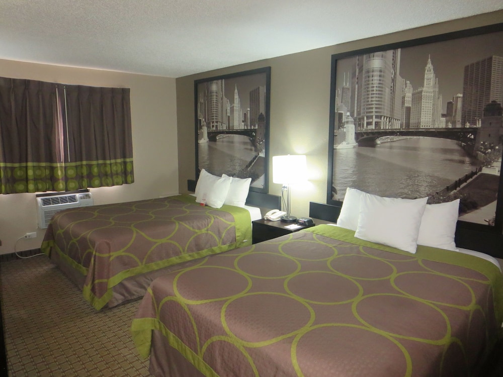 Super 8 by Wyndham Mundelein/Libertyville Area 15/45
