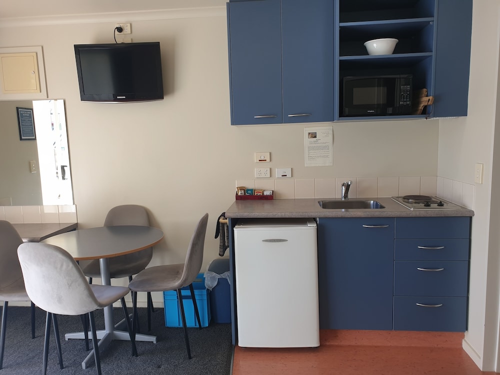 NORTHCOTE MOTOR LODGE 32/49
