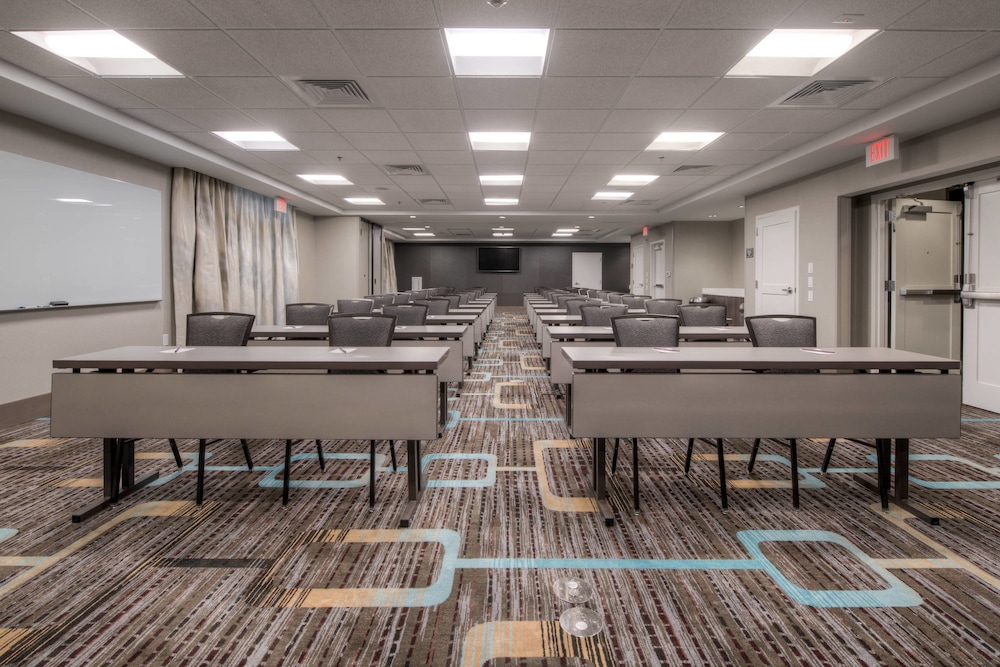 Fairfield Inn And Suites By Marriott Charlotte Airport 91/100