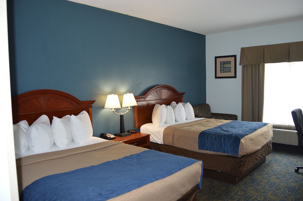 Comfort Inn & Suites Cincinnati Uptown Clifton 13/45