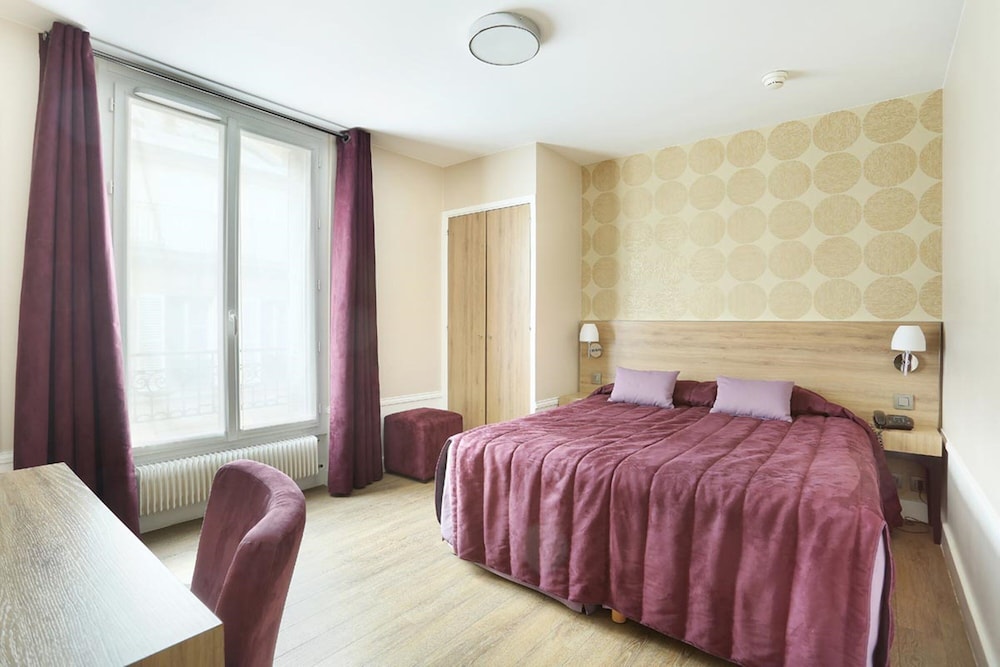 Hotel De La Boetie 18/61