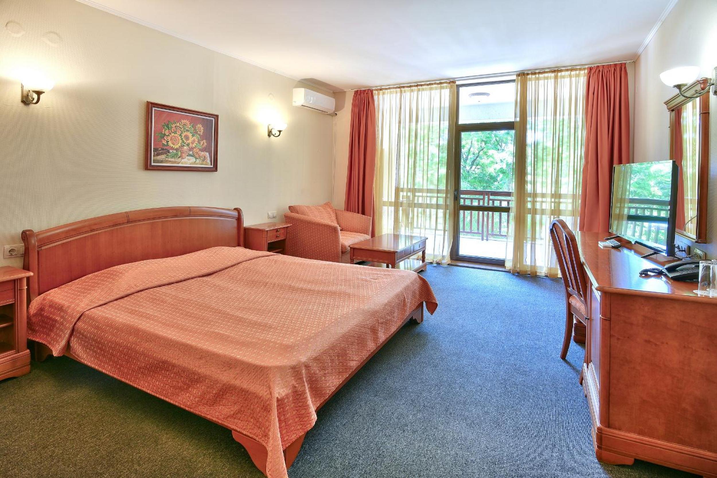 Standard, Double Bed