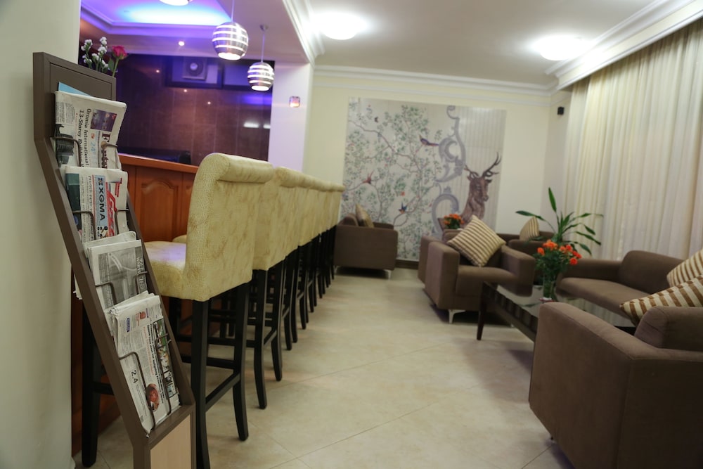 Caravan Hotel 28/47