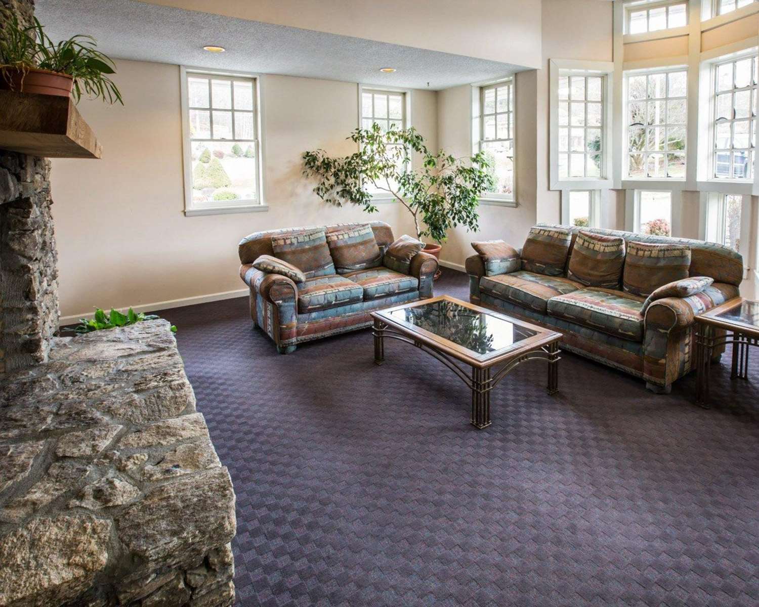 SureStay by Best Western Cherokee on the River 3/6