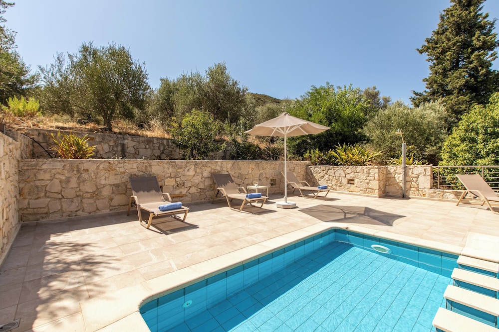Neaira Villas Chania 20/50