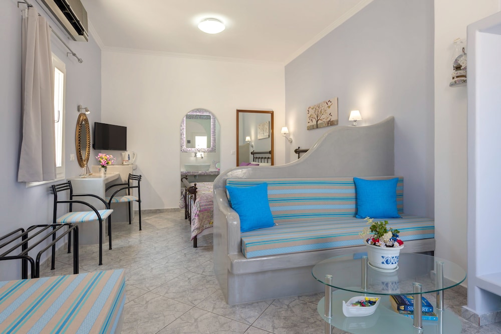 Akis Hotel 30/50
