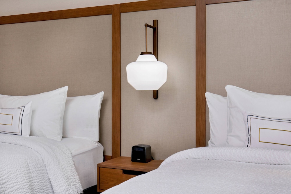 Fairfield Inn & Suites By Marriott Mcpherson 10/33