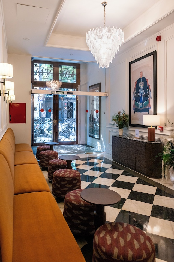 Vasanta Hotel Boutique 36/50
