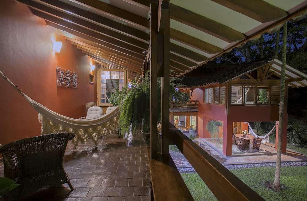 Sazagua Boutique 6/69