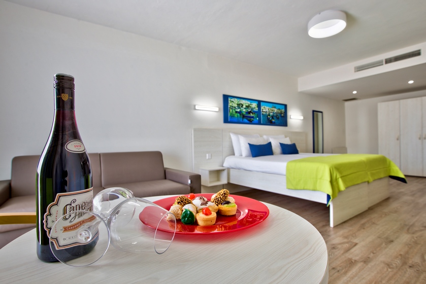 Santana Hotel in ST. PAULS BAY