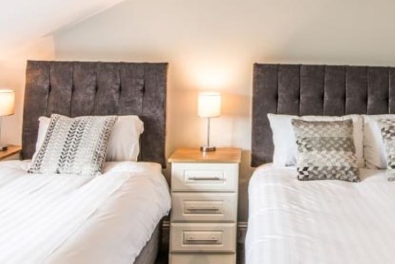 Waterloo Townhouse & Suite 3/16
