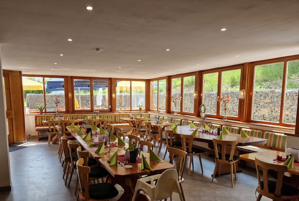 Ferien vom Ich, Bayerischer Wald, Hotel and Restaurant 31/38