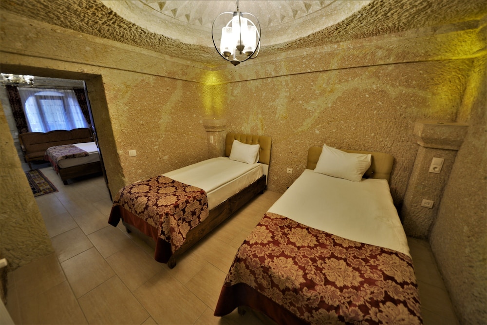 Dedeli Konak Cave Hotel 16/24