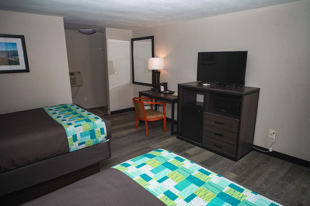 Relax Inn Bradford 13/25