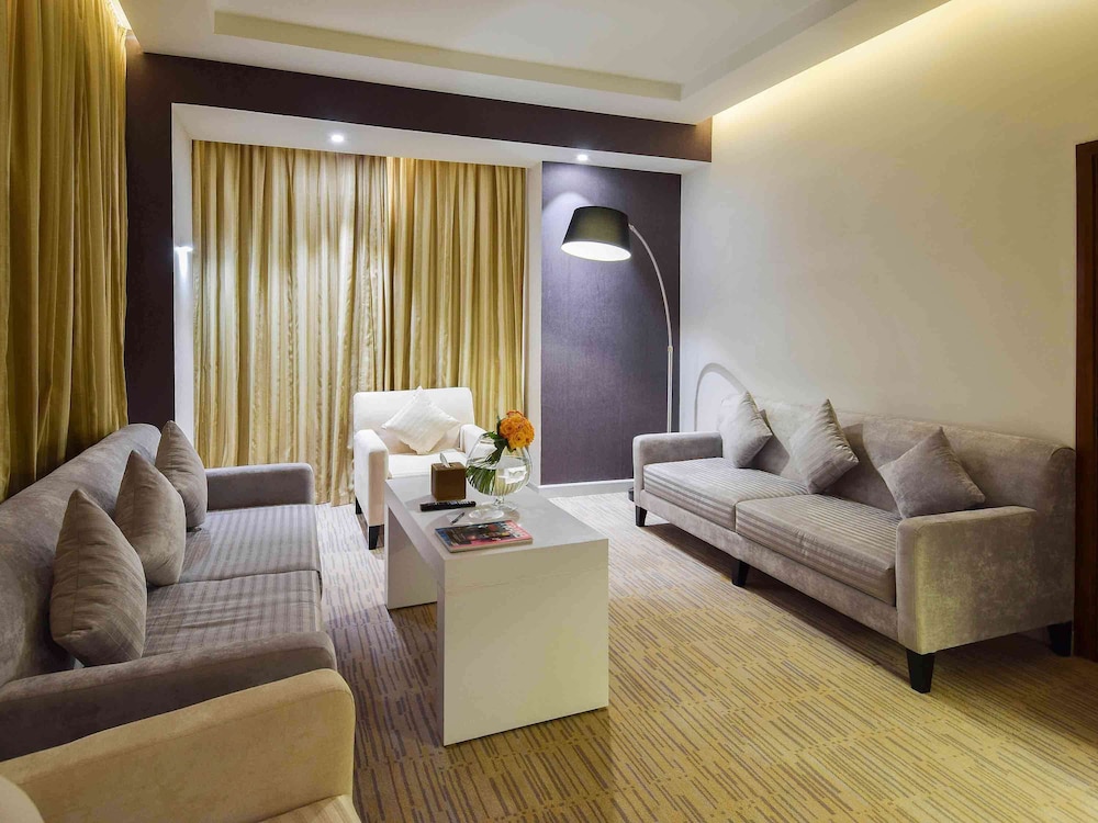 أجنحة نوفوتيل الرياض ديار(Sunday Hotel Al Olaya formerly Novotel Suites Riyadh Centre) 52/75