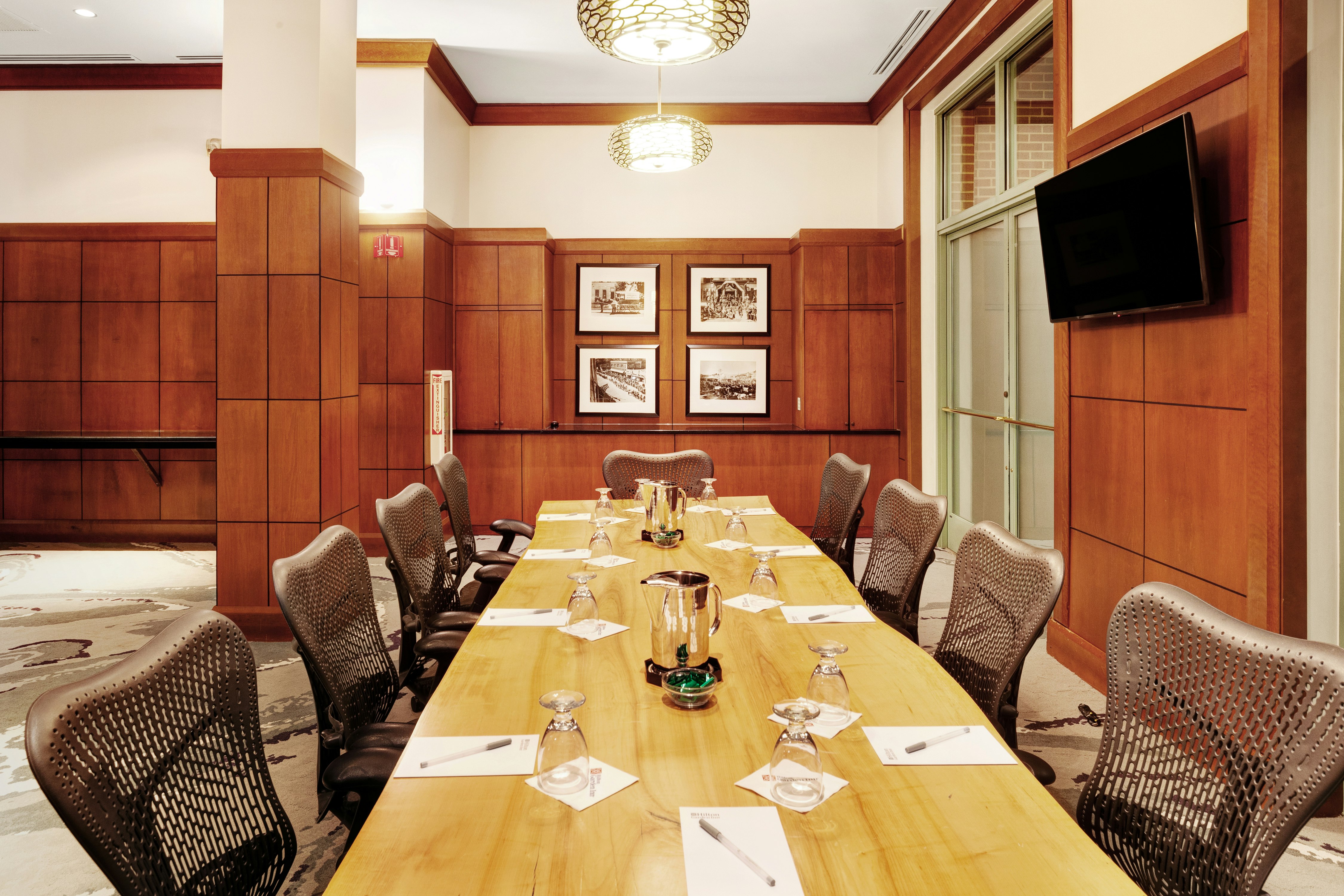 Hilton Garden Inn Chicago North Shore/Evanston 28/30