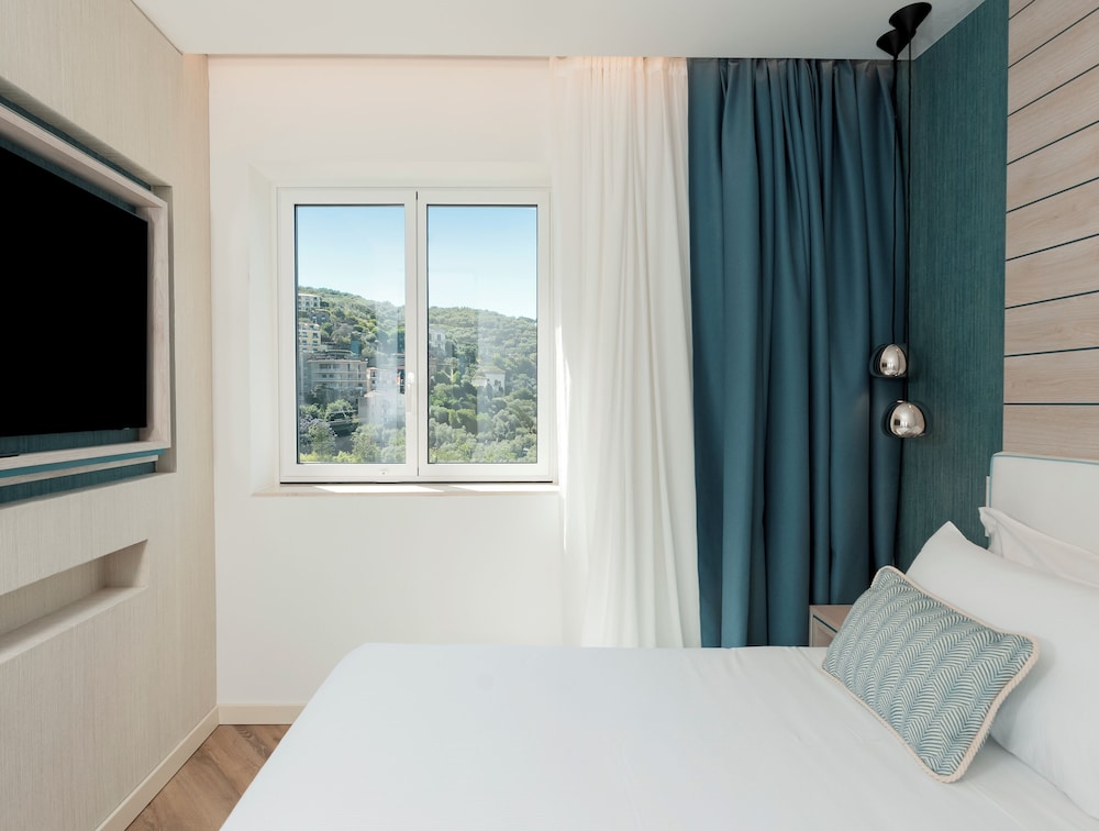 غرفة كلاسيكية بسرير كوين بغرفة نوم واحدة، Hotel Tirrenia 4/5