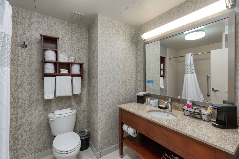 Hampton Inn And Suites Owensboro Downtown Waterfront 14/43