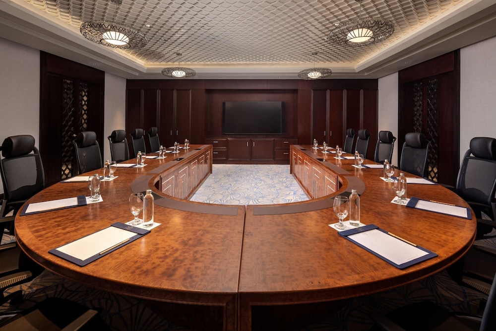 ITC Ratnadipa, a Luxury Collection Hotel, Colombo 66/81