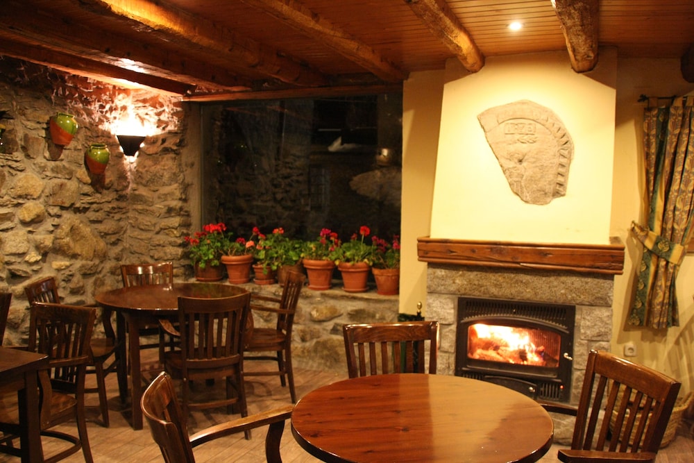 HOTEL CASA CORNEL 21/31