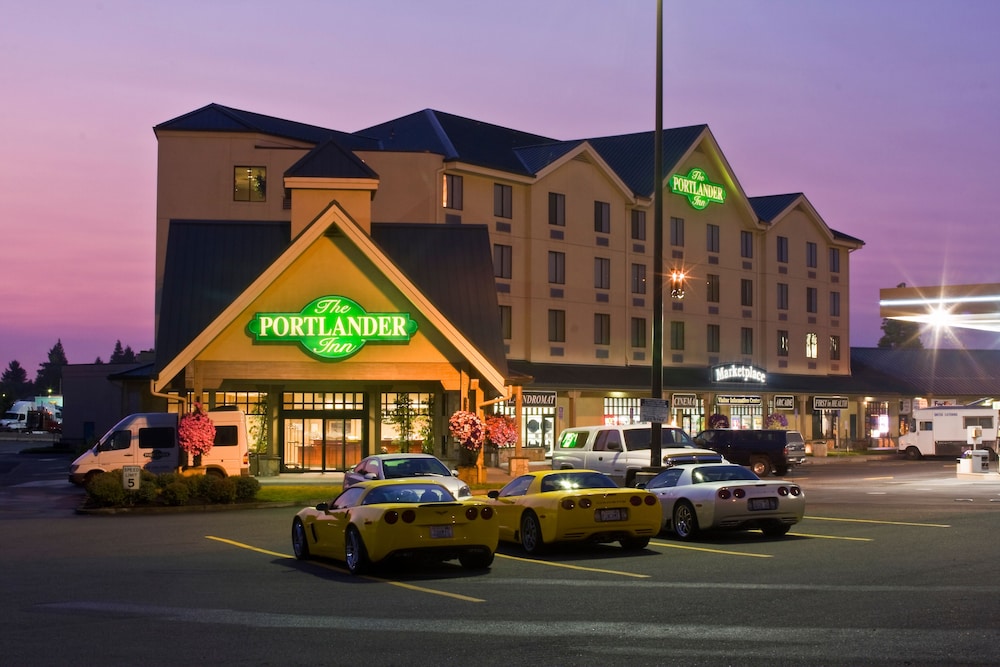 Portlander Inn and Marketplace 3/58