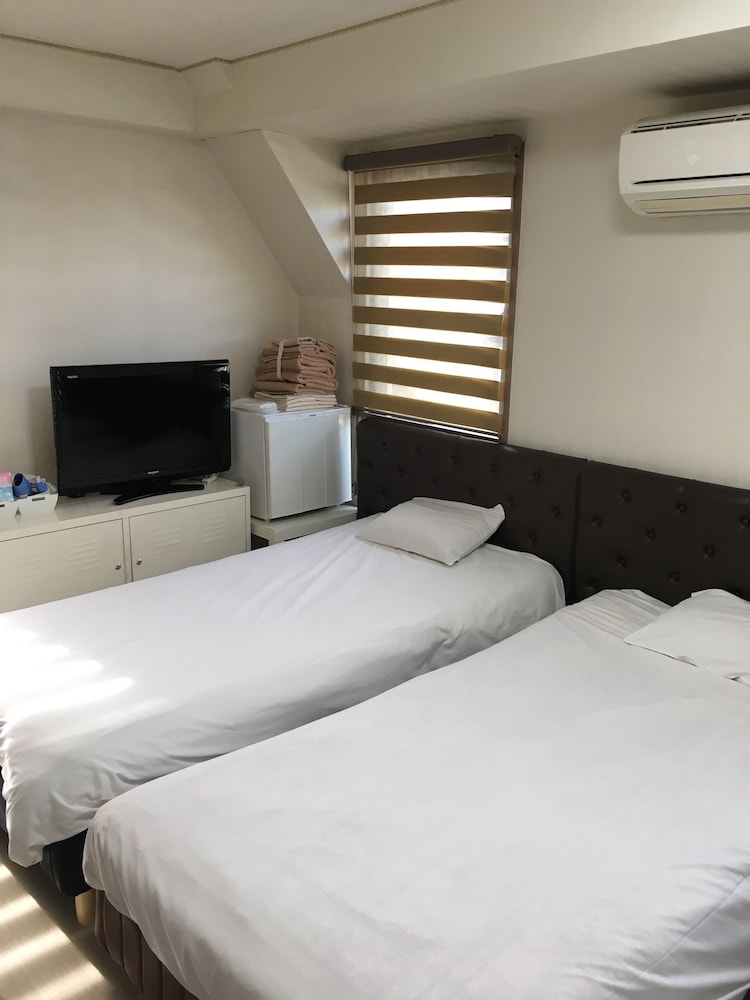 Hotel Empire in Shinjuku 6/28