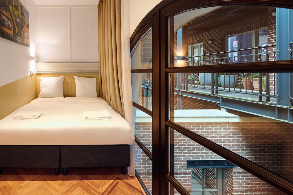 Room, Double Bed, Shared Bathroom, Sun Room