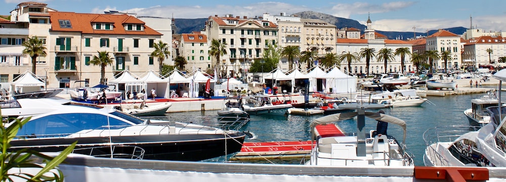 Galeria Valeria Seaside Downtown - MAG Quaint & Elegant Boutique Hotels 69/75