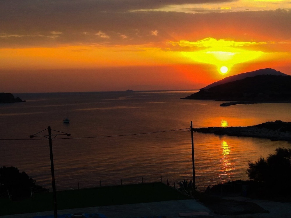 Poseidon Apartments & Villas by the Sea 47/54