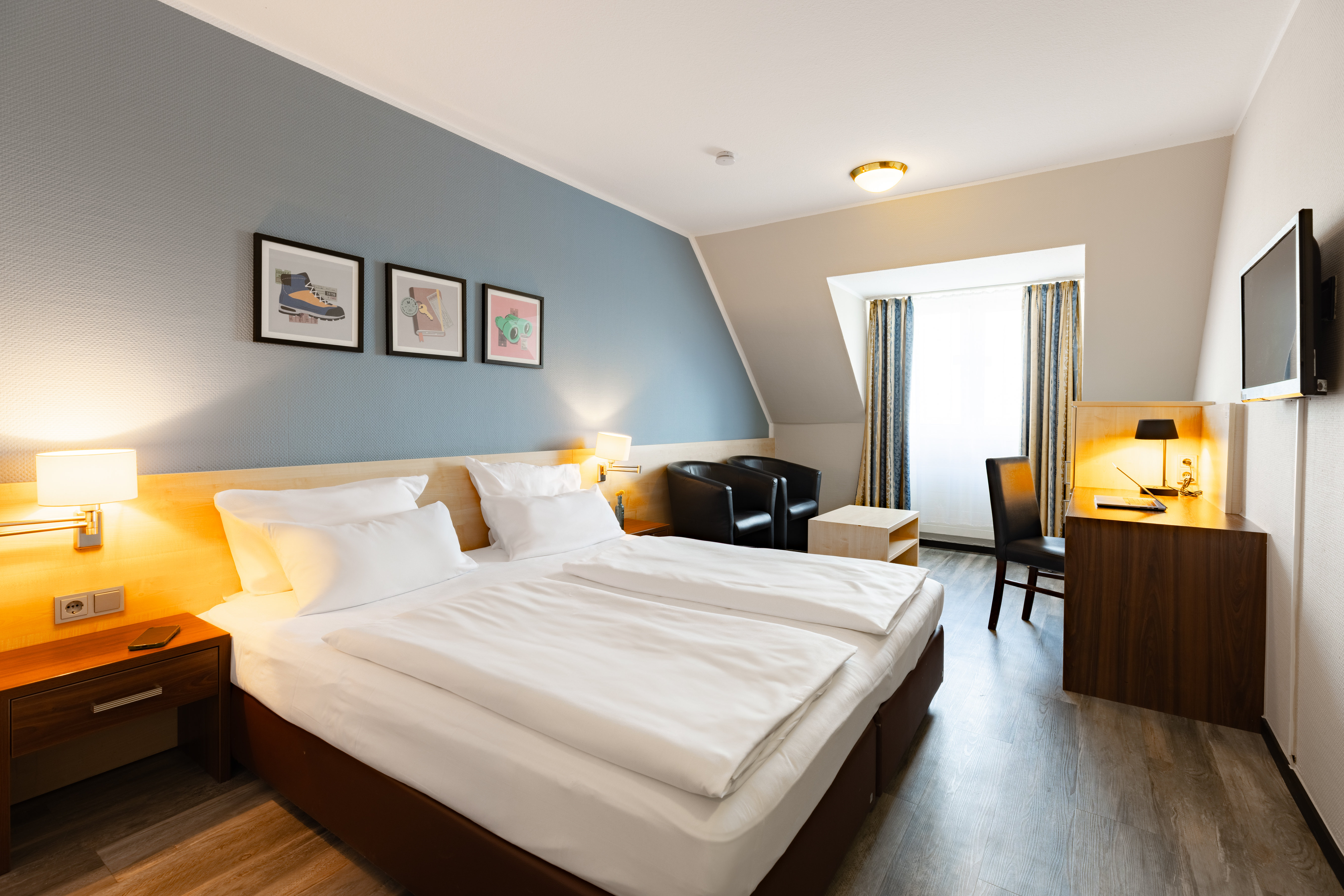 Hotel Mariella Airport 23/80