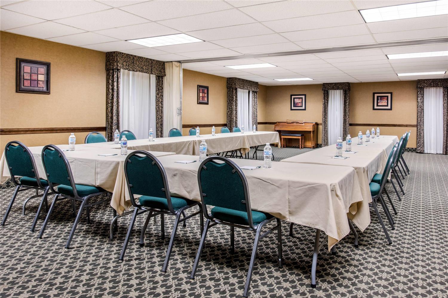Quality Inn At Bangor Mall 33/36