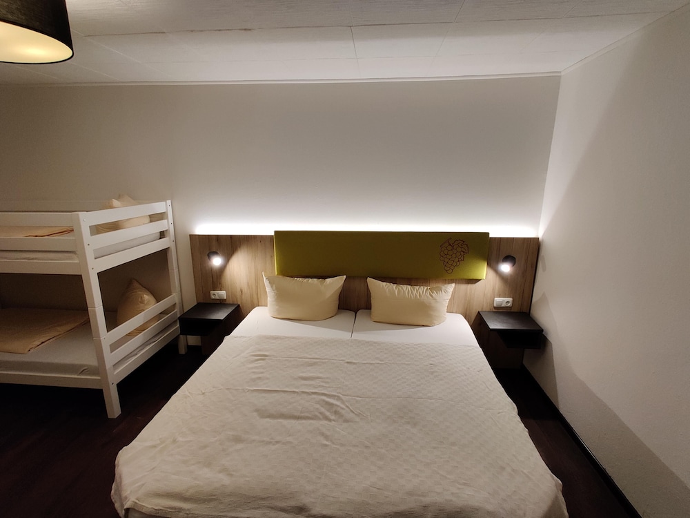 Hotel Goldene Traube 13/50