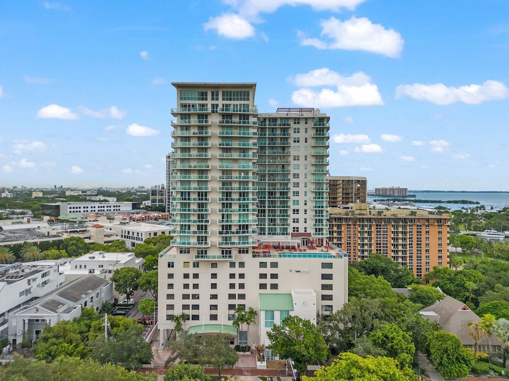 Private Residences at Hotel Arya by SoFLA Vacations 3/38