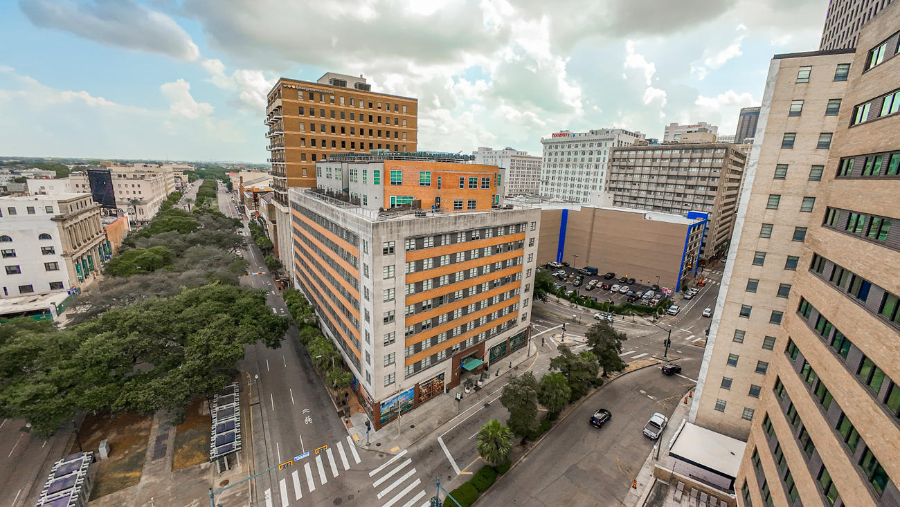 The California Building in NEW ORLEANS - LA