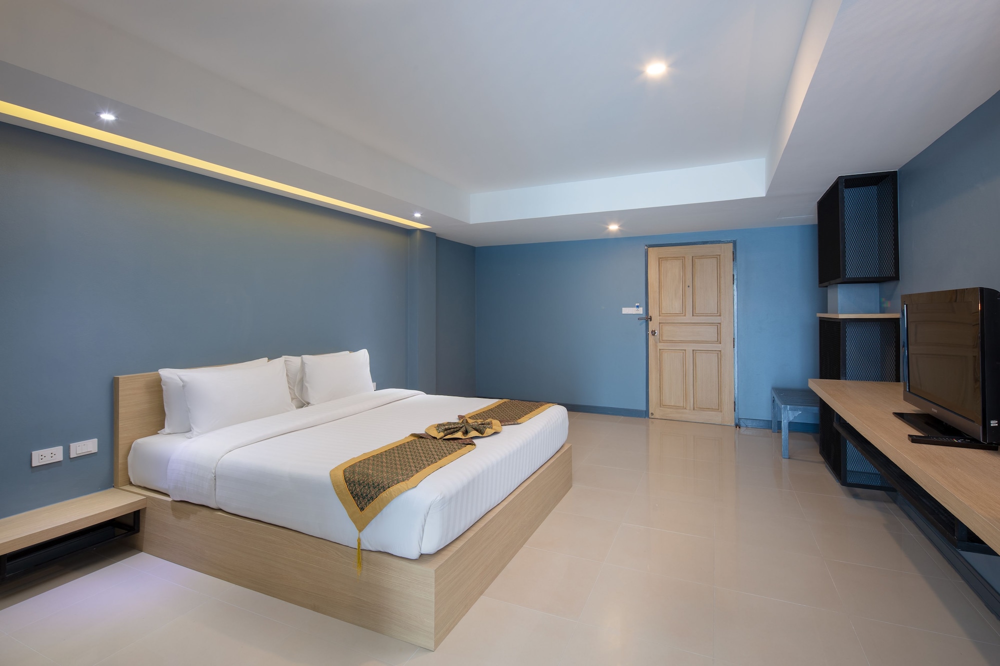 Superior, King Bed