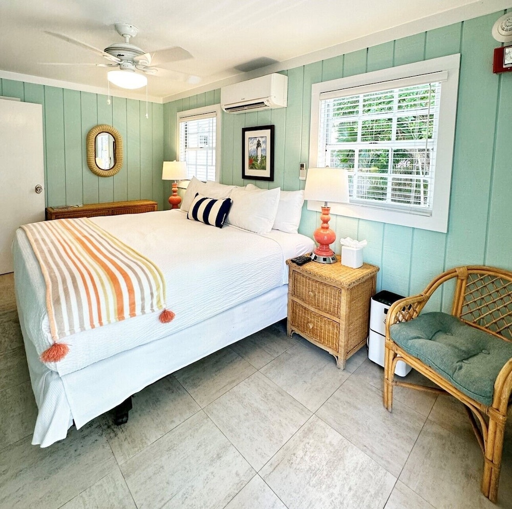 Westwinds Inn 26/71