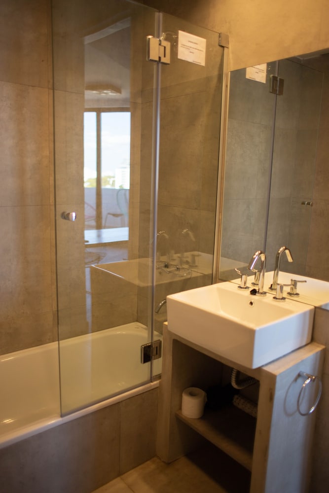 Days Inn by Wyndham Devoto 37/41