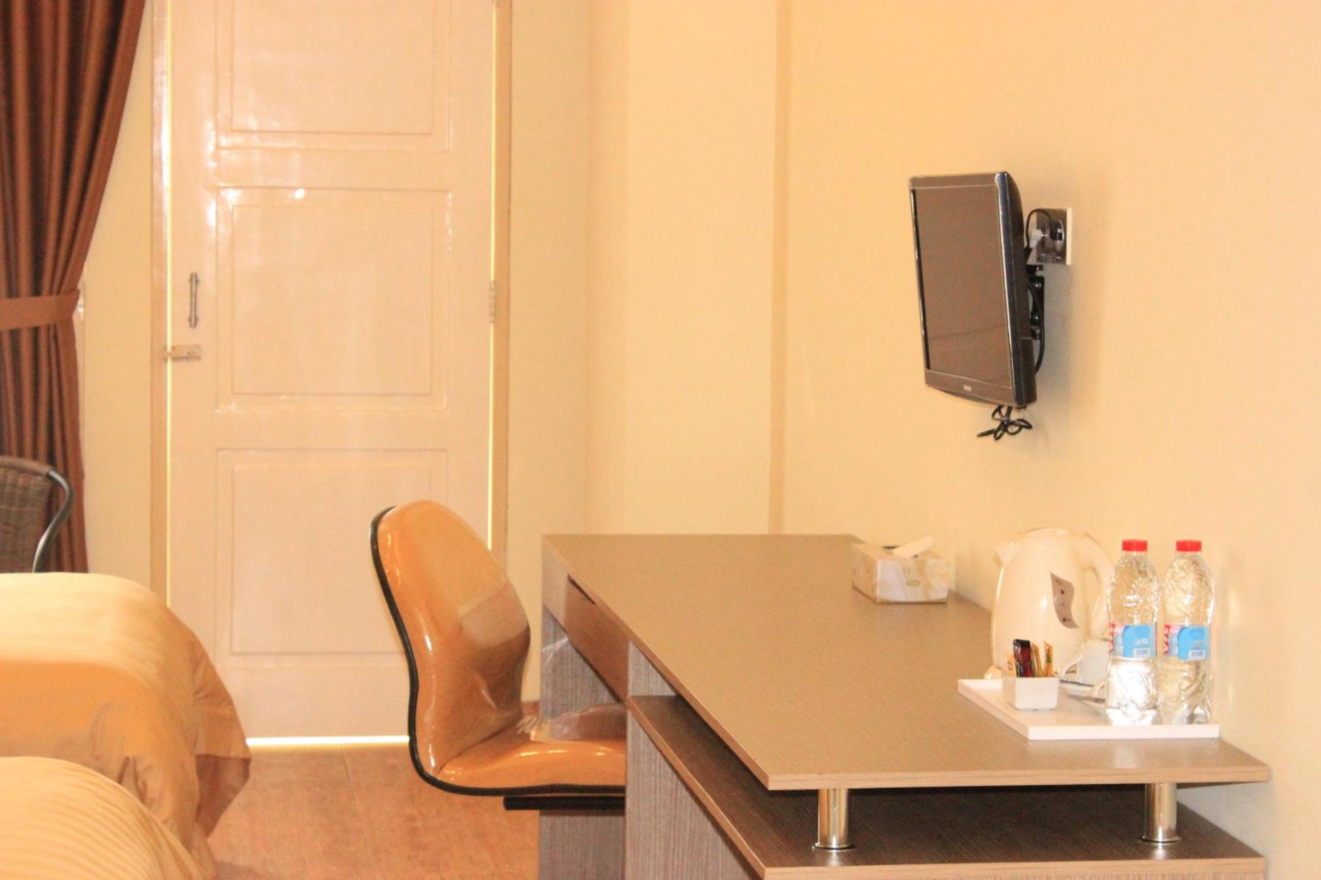 Muara Hotel and Mall Ternate 50/50