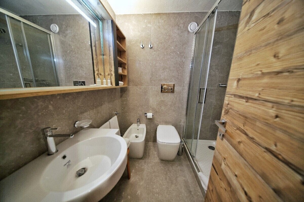 Atahotel Planibel 63/63
