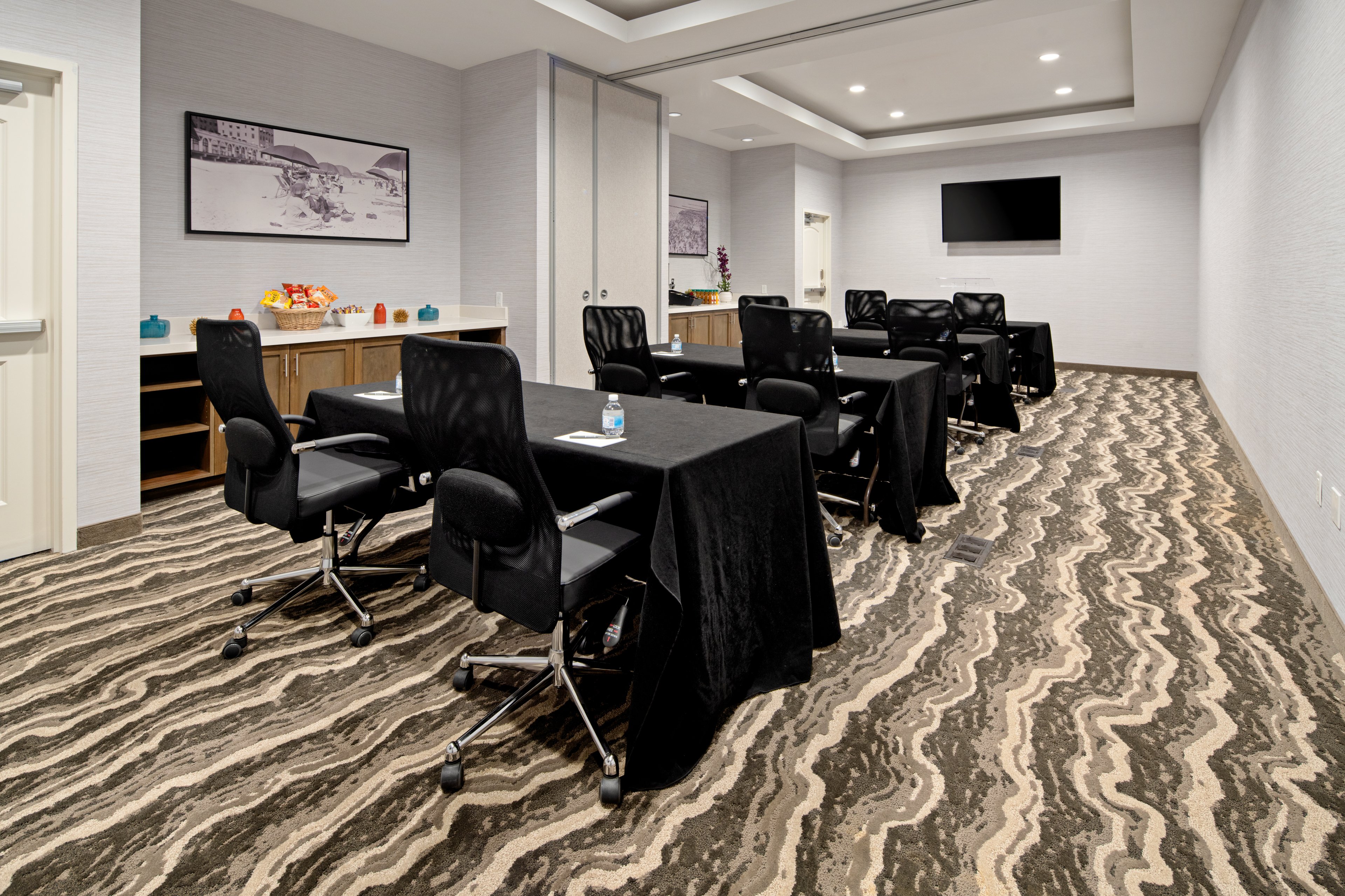 Staybridge Suites Long Beach Airport 40/50