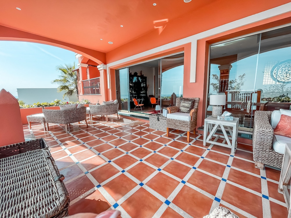Boutique Hotel Marbella Heights 42/50