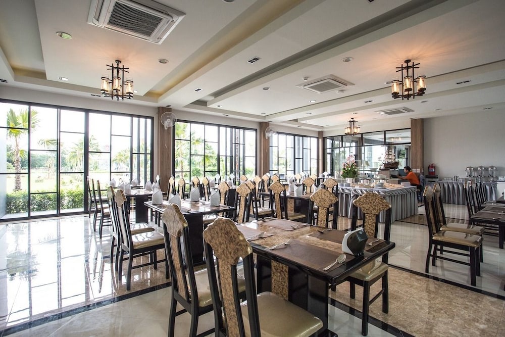Eireann Boutique Hotel 33/41