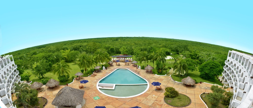 Uxmal Resort Maya 43/61