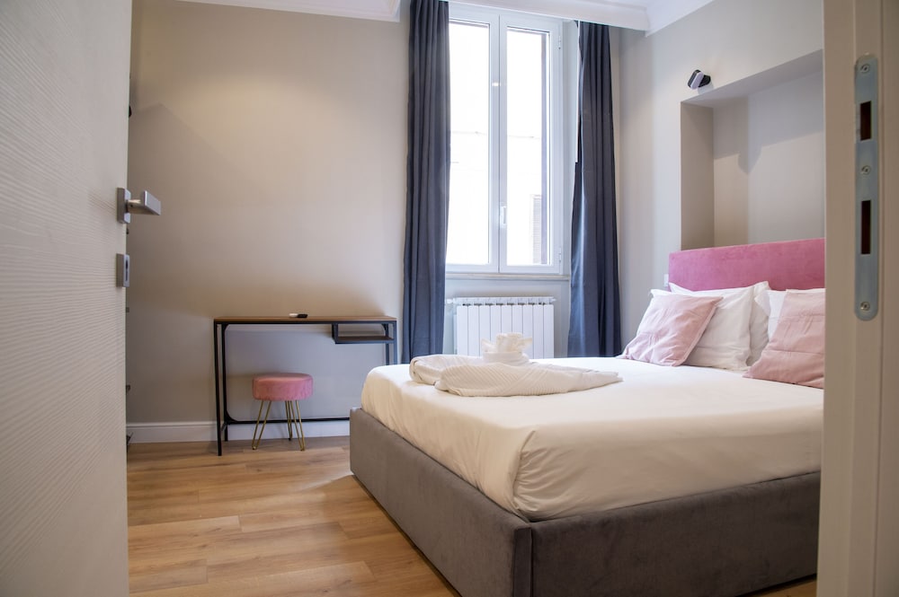 AD Suites Tritone 7/50