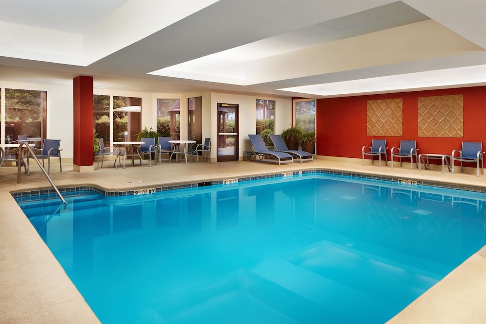 Holiday Inn Express Tifton 2/56