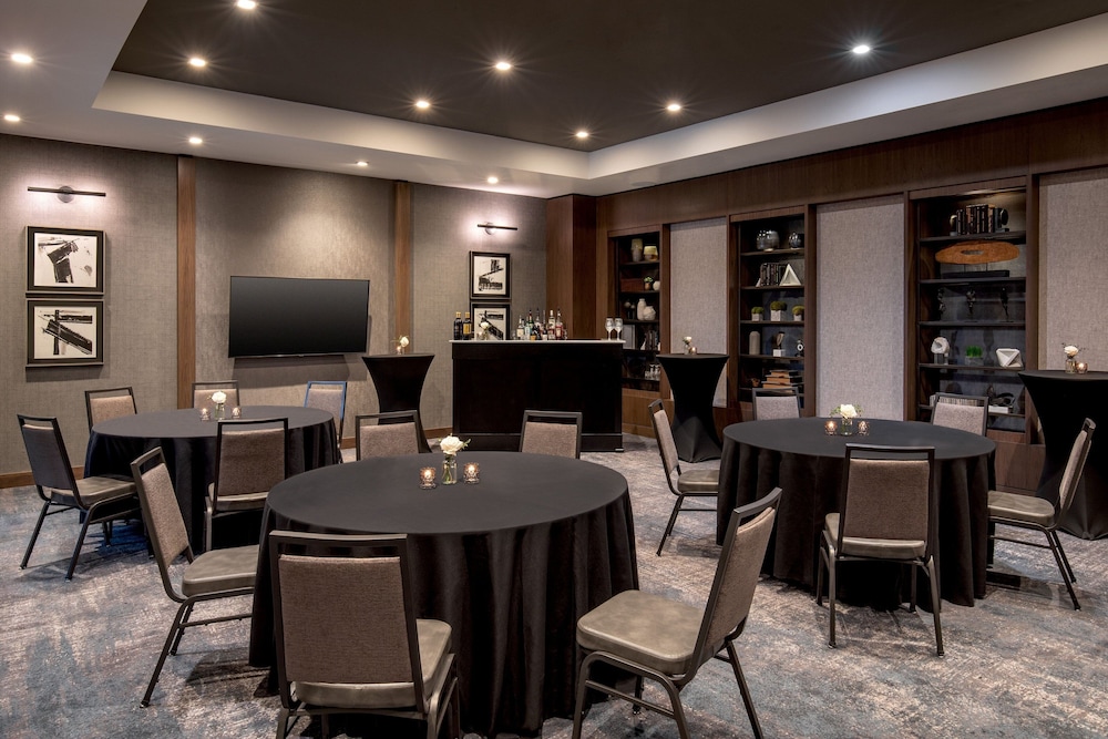 The Artisan at Tuscan Village, Salem, a Tribute Portfolio Hotel 38/50